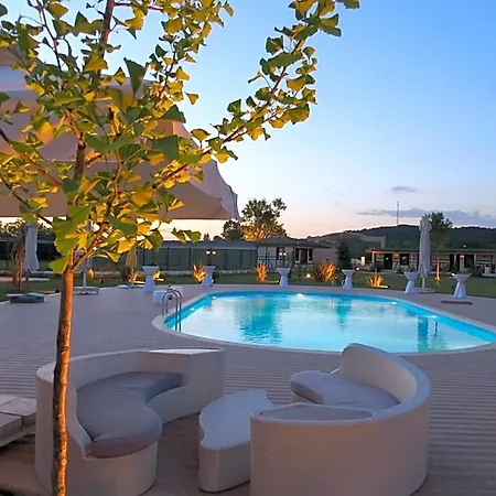 Riva's Club